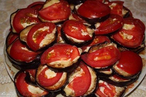 Баклажаны с помидорами и сыром фото