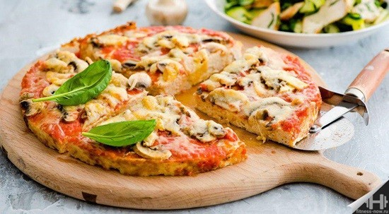 Диетическая пицца с мясной начинкой фото